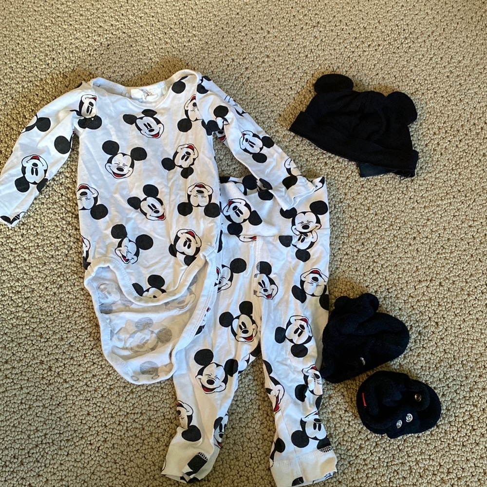 Disney Mickey Baby Matching Set